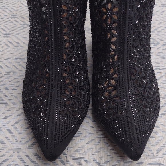 J.Renné Elegant Black Lace Ankle Boots Perfect for a formal event. - Picture 3 of 13
